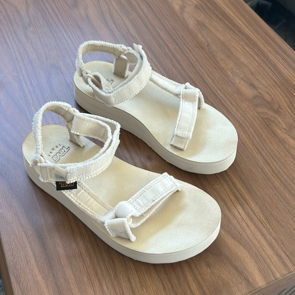Teva Midform Universal Sandal